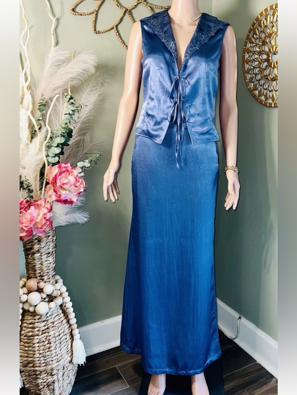 🆕 Free People x Brenda Knight Satin and Lace Maxi Skirt & Vest Set XS - Picture 2 of 16